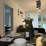 Deluxe Ruhr Oase, Neubau, 4 Personen, Parkplatz, Appartement Bochum