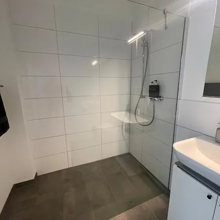 Daire Deluxe Ruhr Oase, Neubau, 4 Personen, Parkplatz,