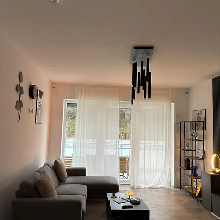 Deluxe Ruhr Oase, Neubau, 4 Personen, Parkplatz, *